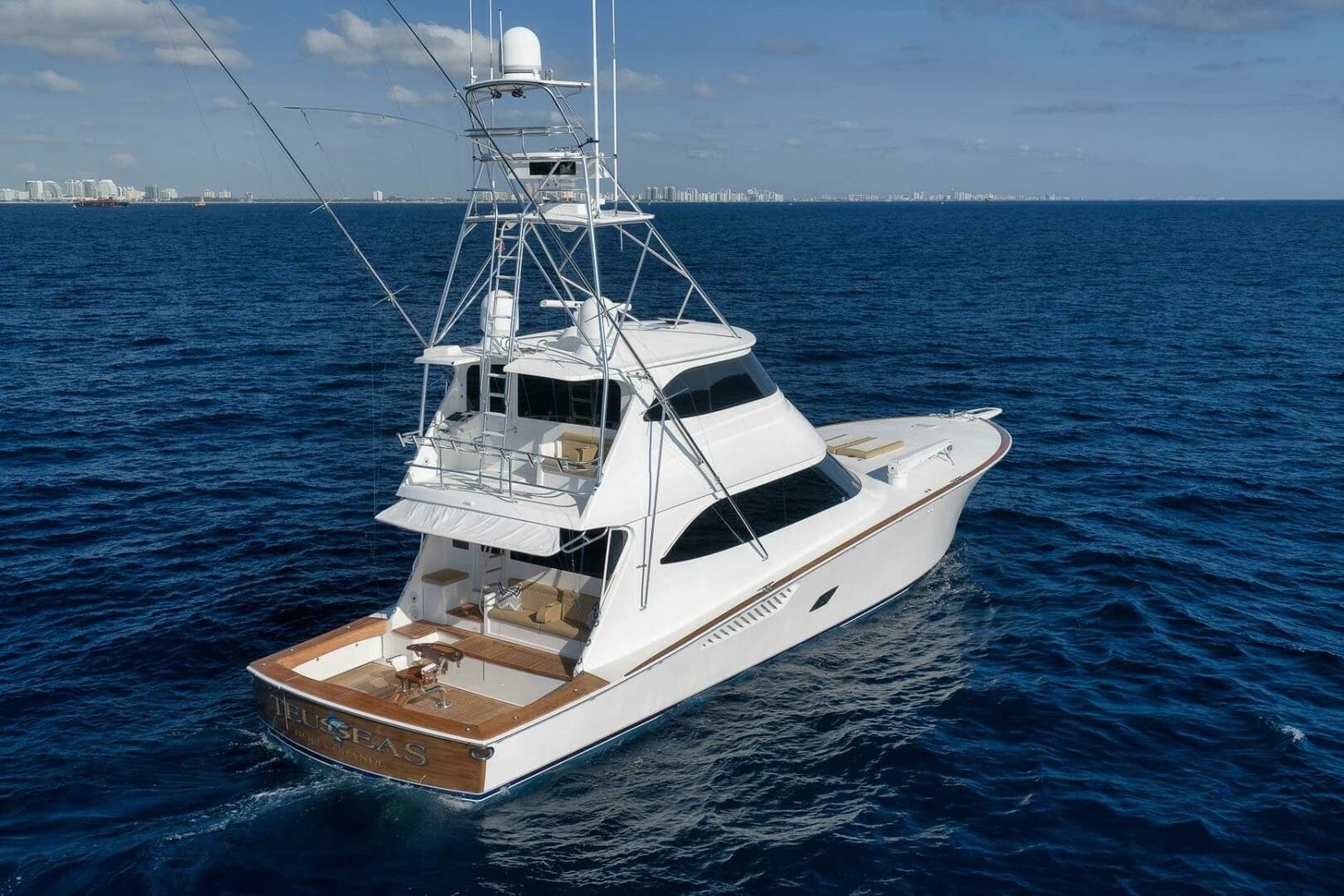 2011 Viking 76 Enclosed Bridge - Image 136