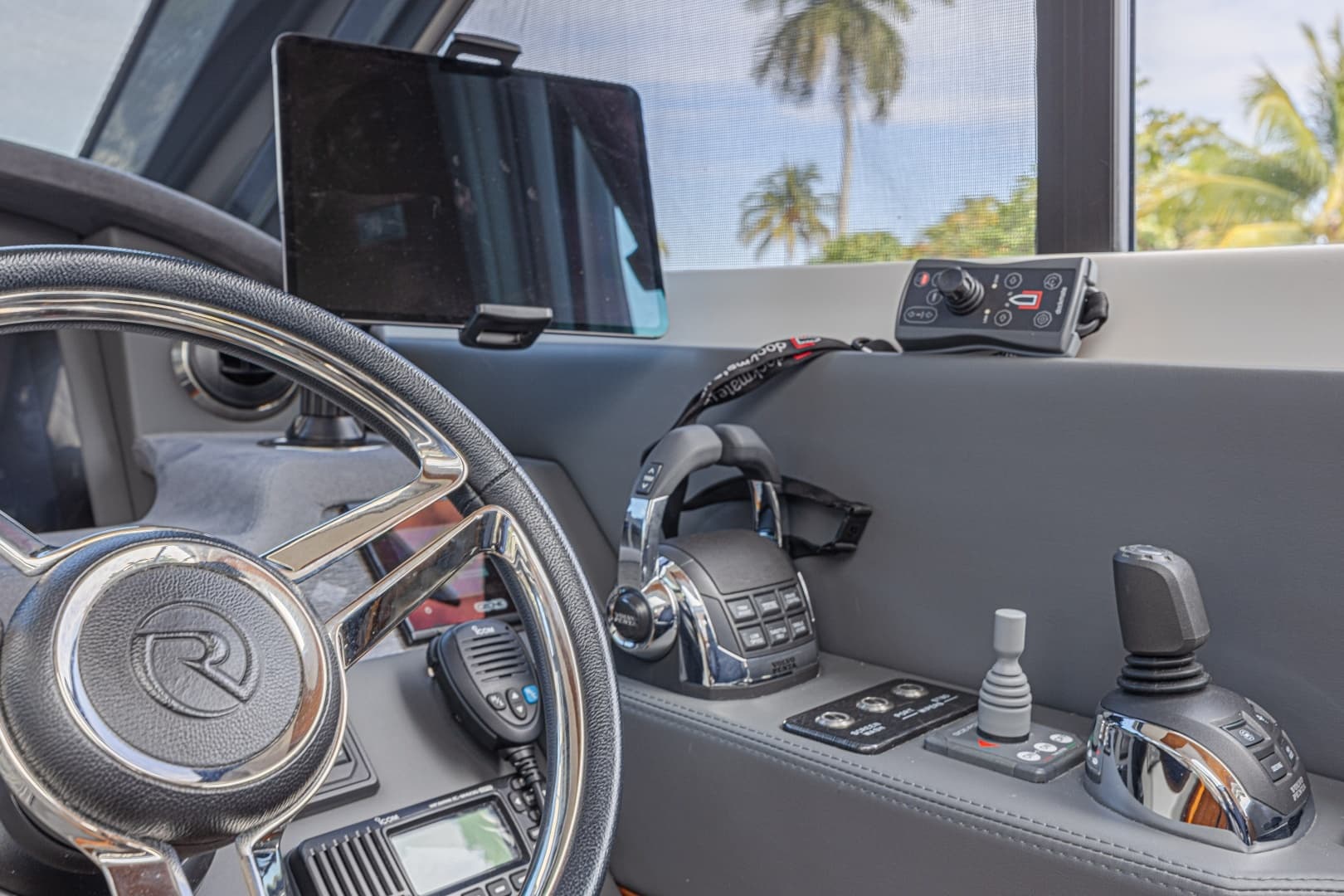 2021 Riviera 6000 Motor Yacht - Image 30