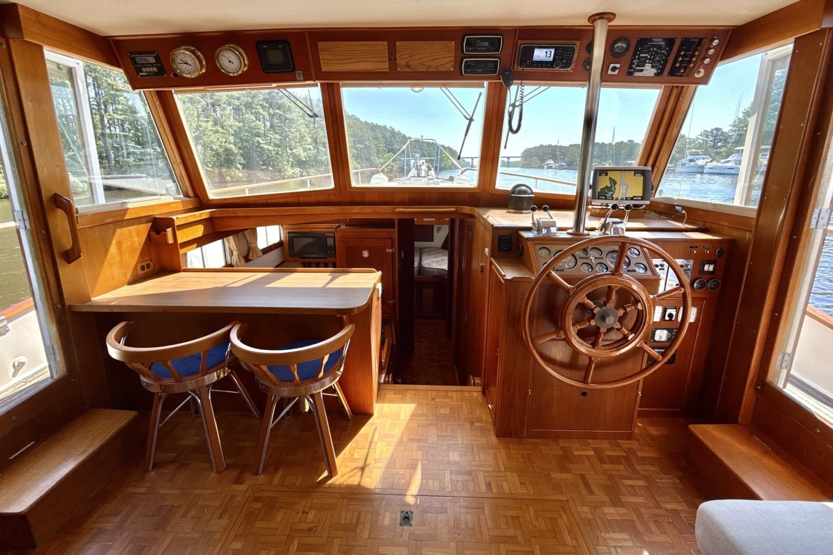 1990 Grand Banks 46 Classic - Image 13