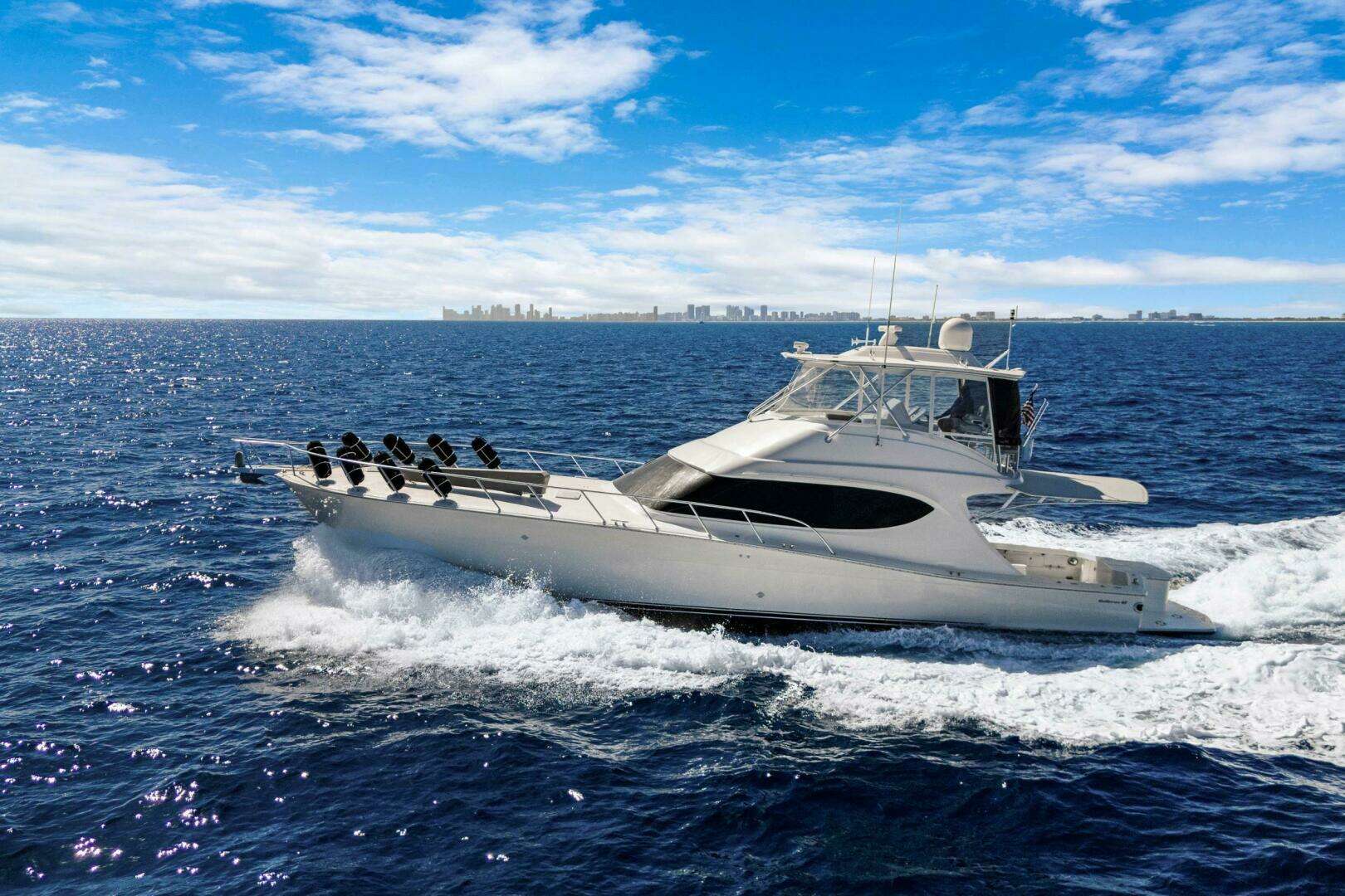 2016 Hatteras GT63 - Image 12
