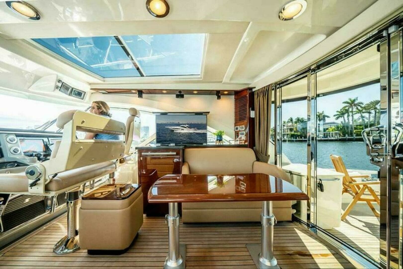 2012 Sea Ray 610 Sundancer - Image 14