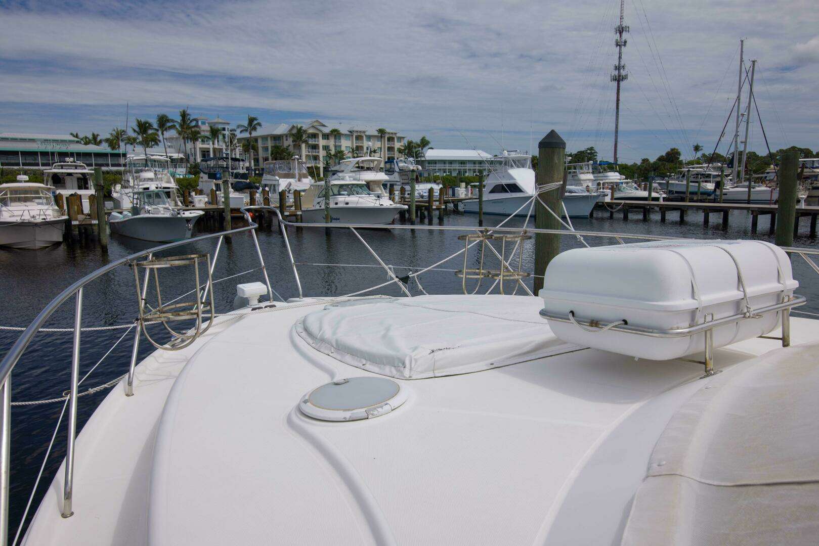 2009 Silverton 52 Ovation - Image 30