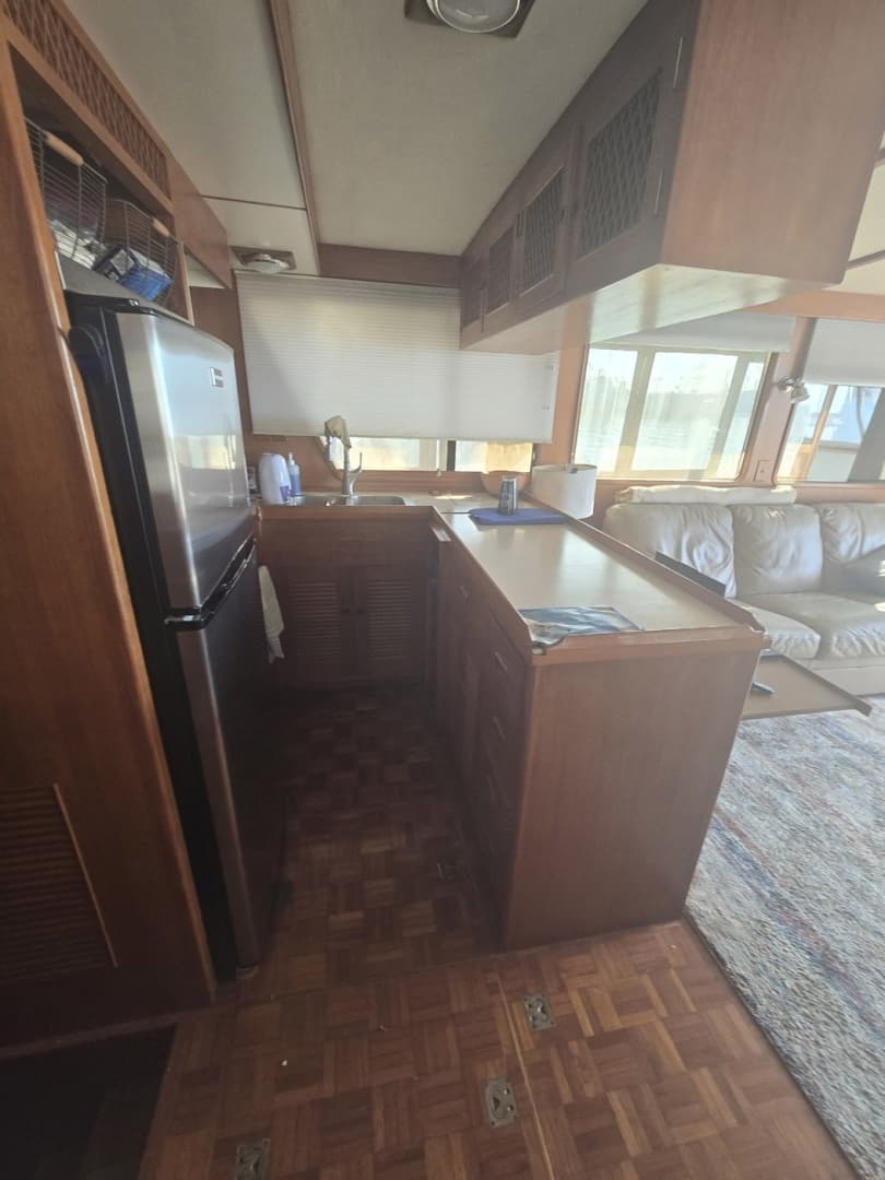 1982 Ocean Alexander — - Image 10