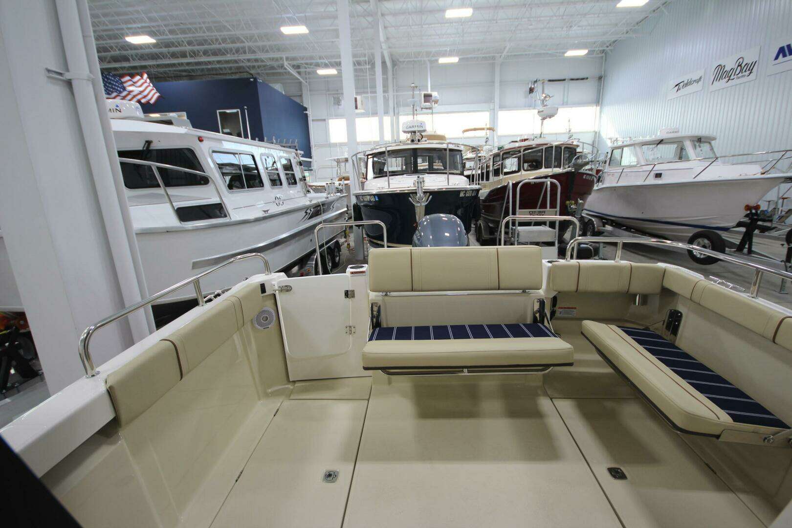 2026 Ranger Tugs R-23 Luxury Edition - Image 25