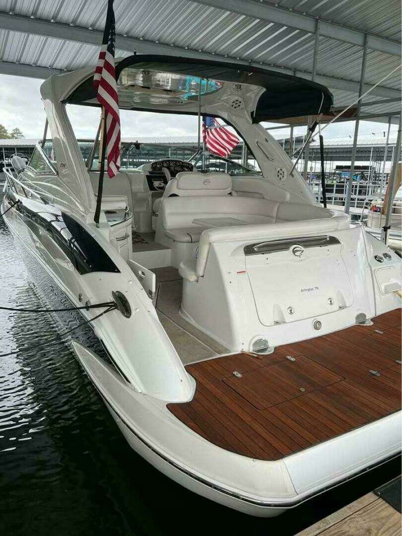 2006 Crownline 340 CR - Image 2