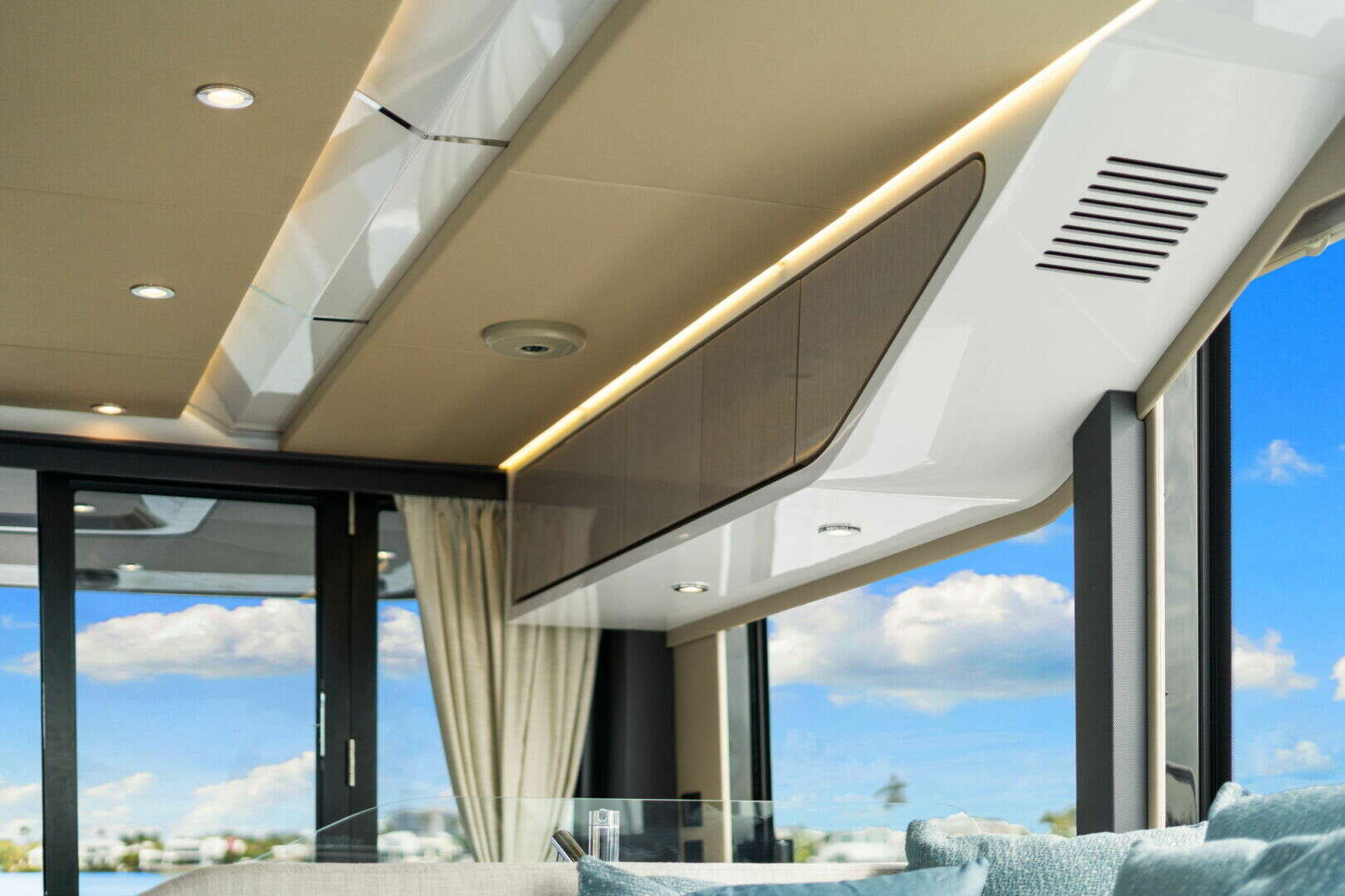 2026 Cruisers Yachts 57 FLY - Image 63