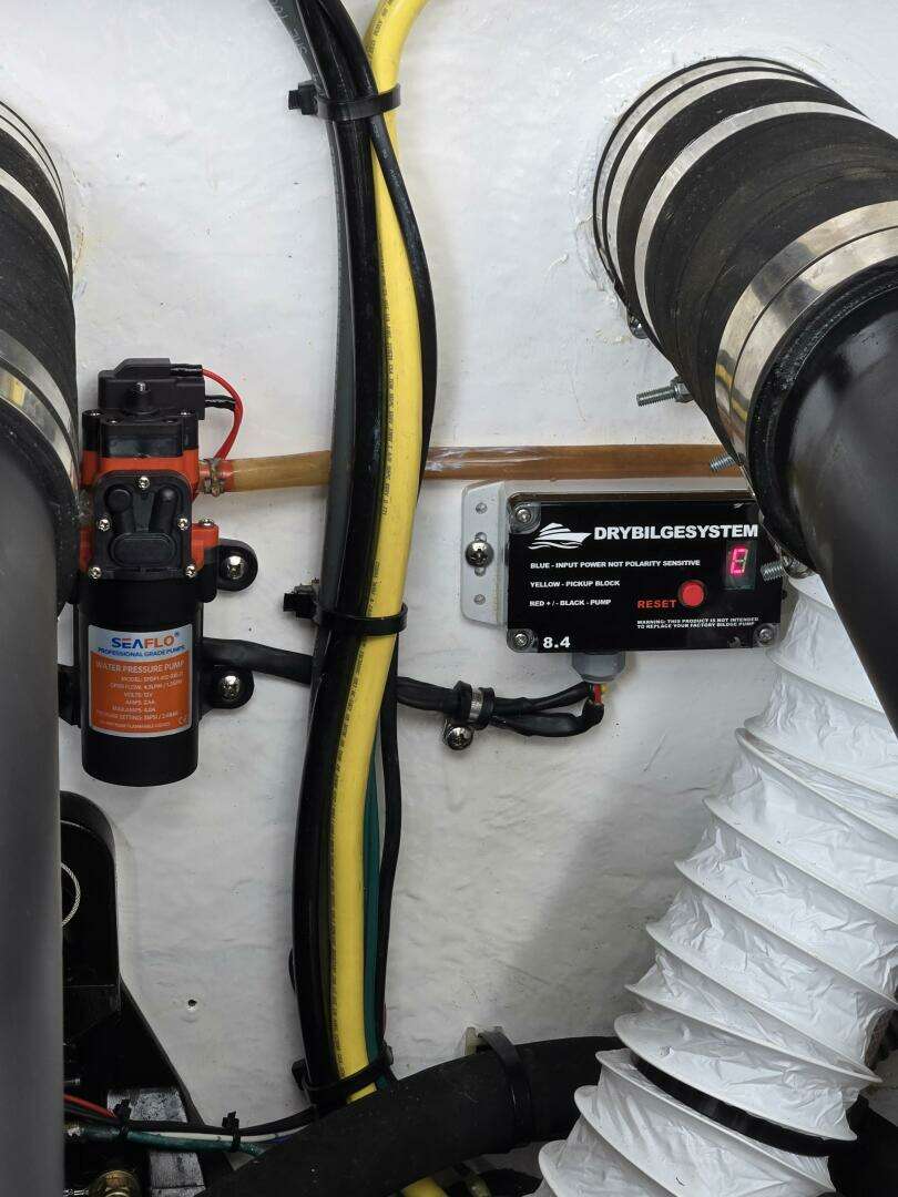2007 Fountain 38 Express Cruiser - Image 28