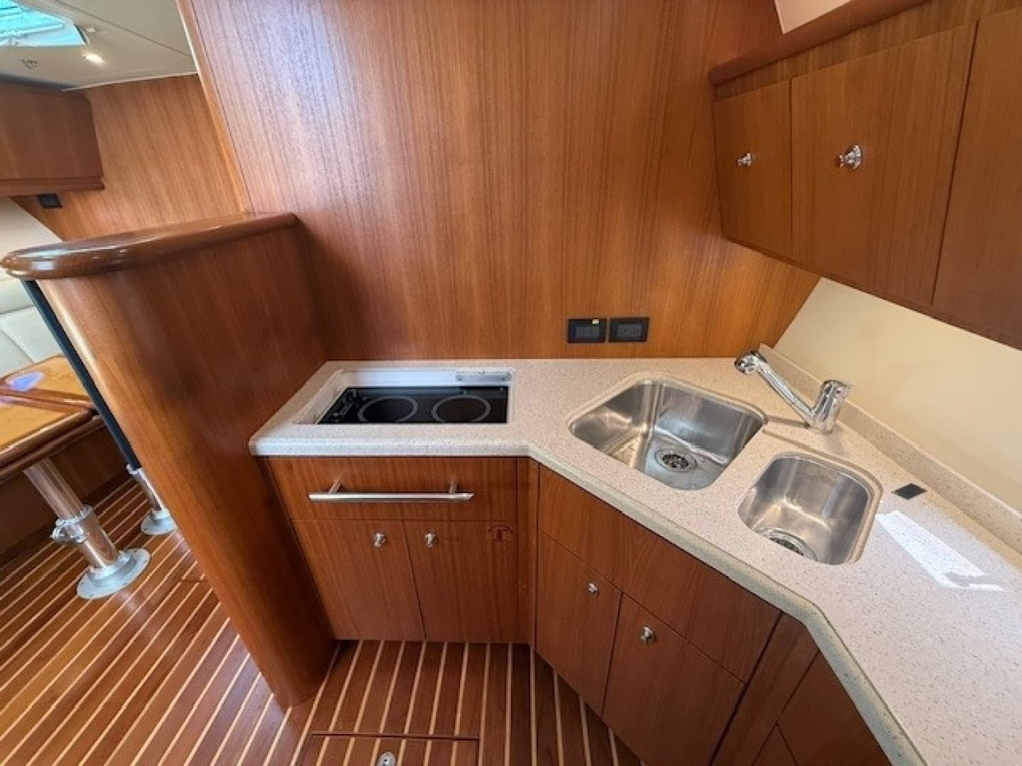 2007 Tiara Yachts 4200 Open - Image 29