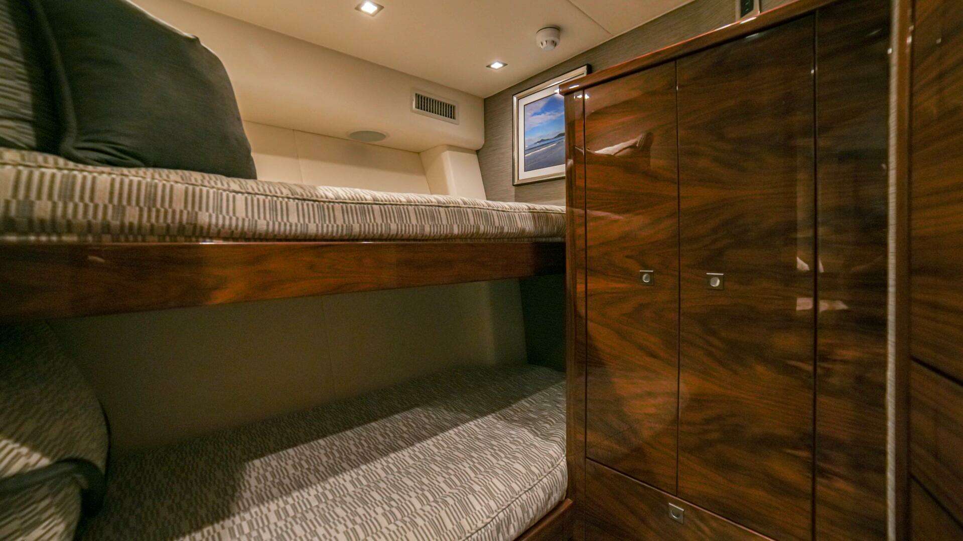 2023 Viking 72 Convertible - Image 64