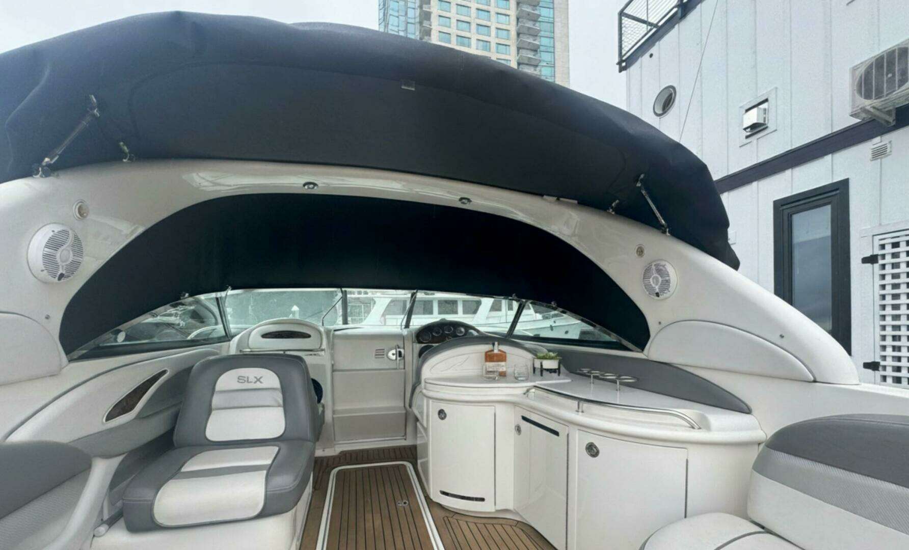 2007 Sea Ray 29SLX with cuddy cabin - Image 9