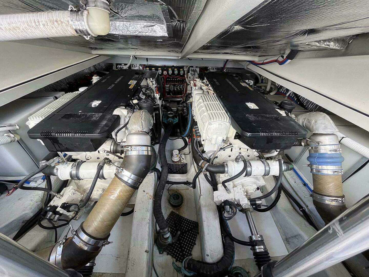 2013 Hunt Yachts Harrier 36 - Image 40