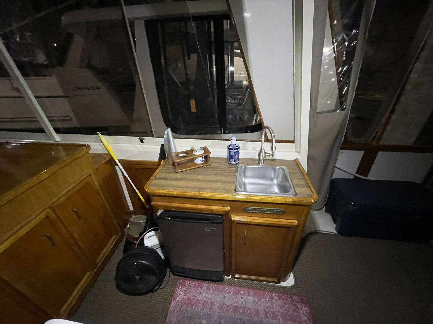 1986 Egg Harbor 40 Motor Yacht - Image 19