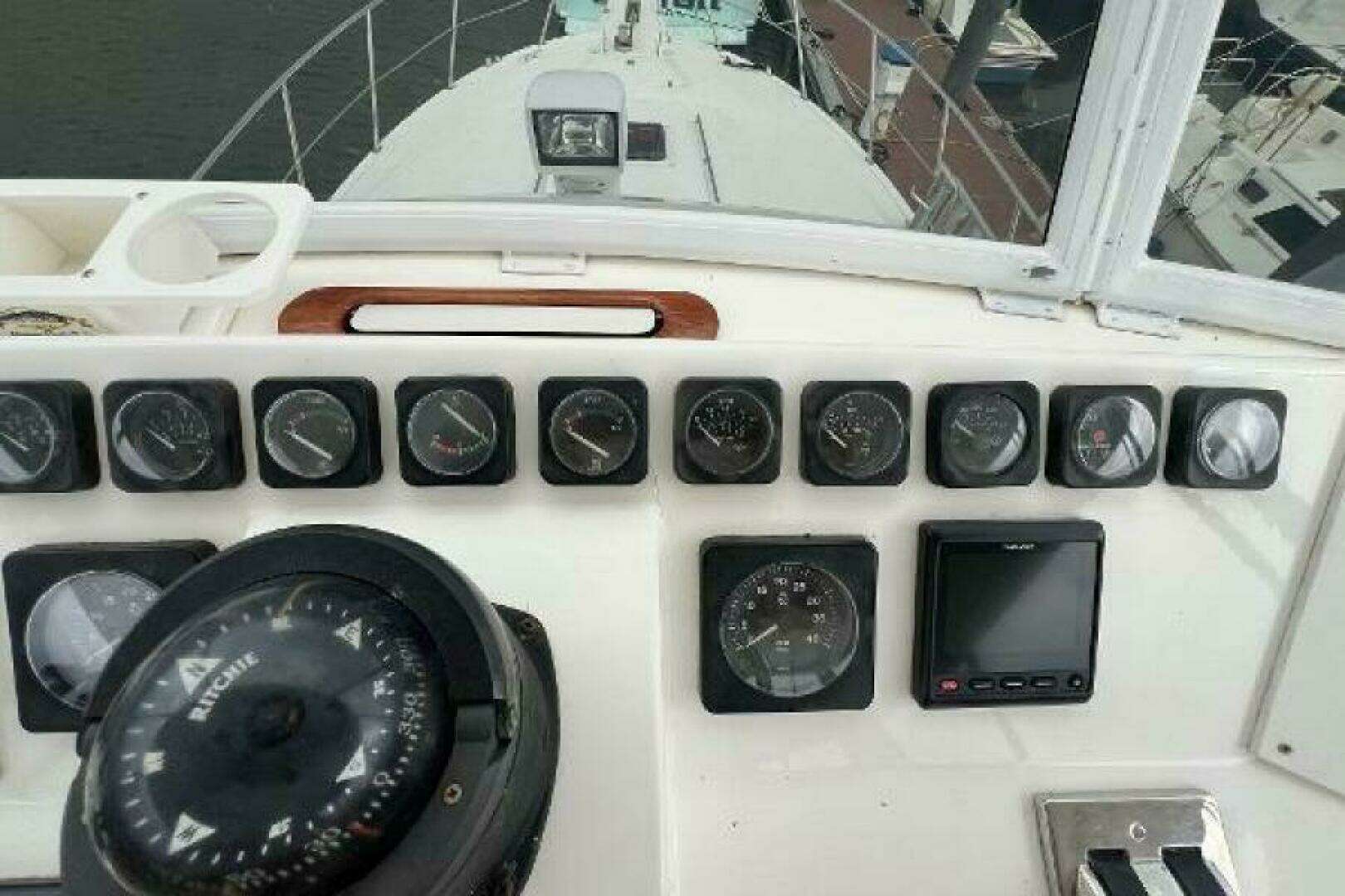1998 Hyatt 51 Aft Cabin MY - Image 29