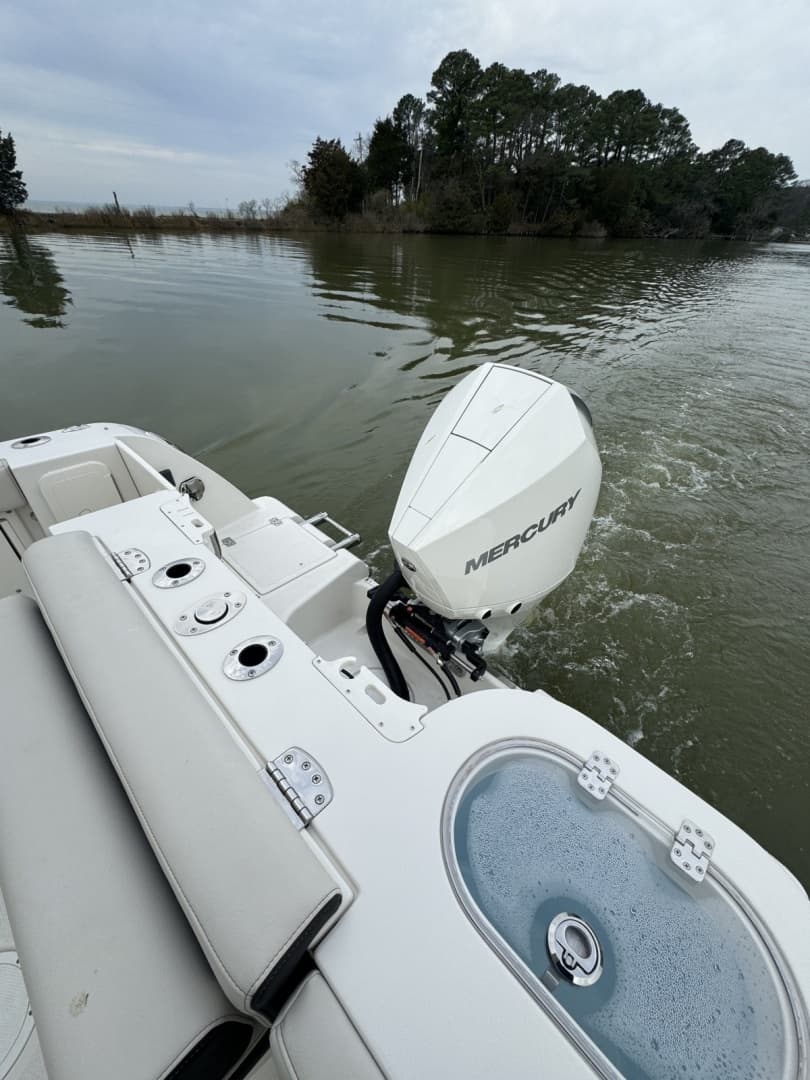 2024 Sailfish 245 DC - Image 36