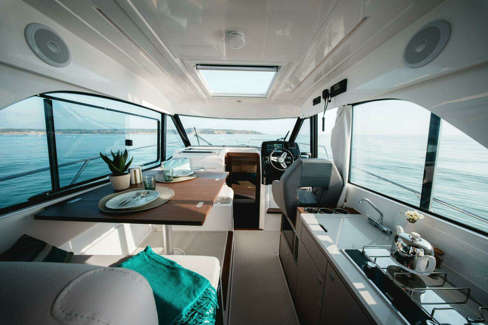 2026 Beneteau Antares 9 V2 - Image 10