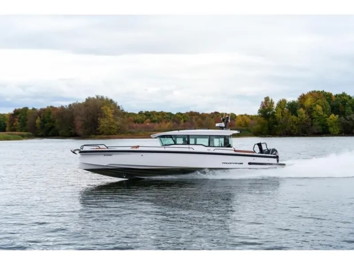 2022 Axopar 37 XC CROSS CABIN - Image 6