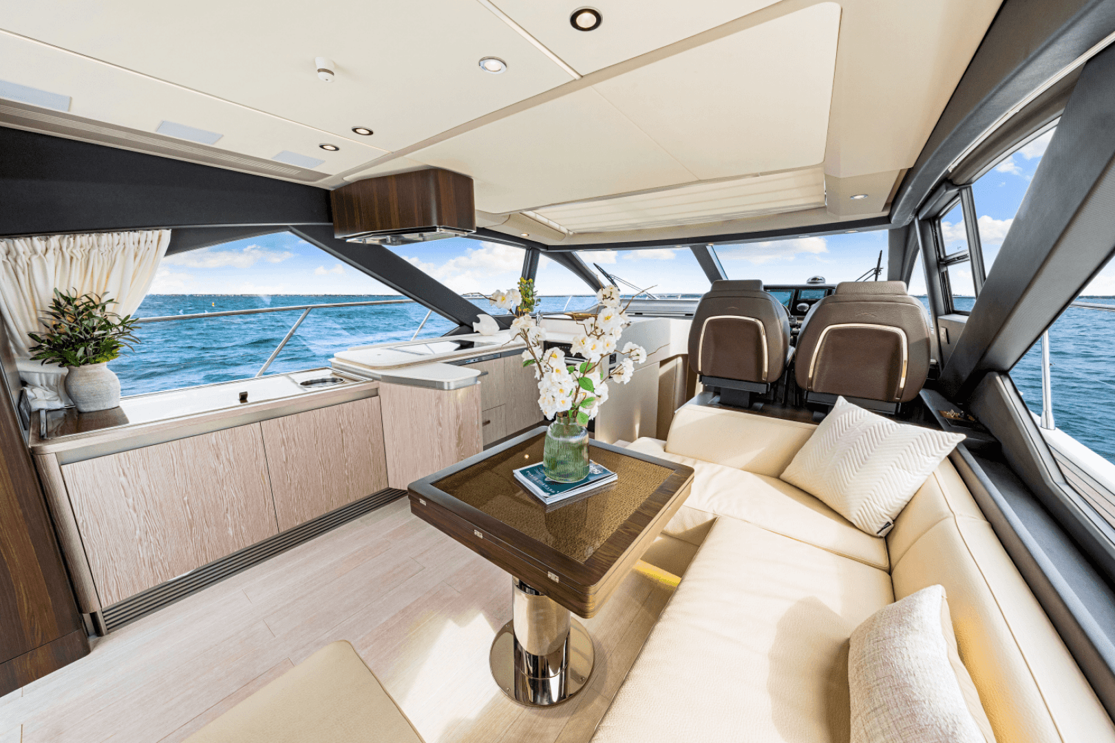 2025 Azimut S6 - Image 73