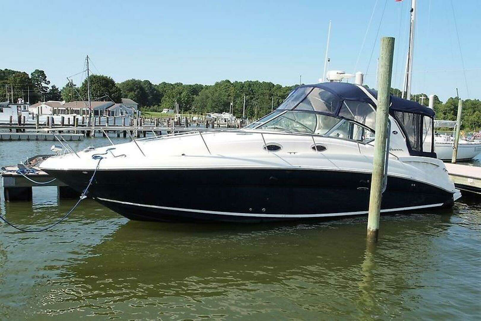 2004 Sea Ray 320 Sundancer - Image 5