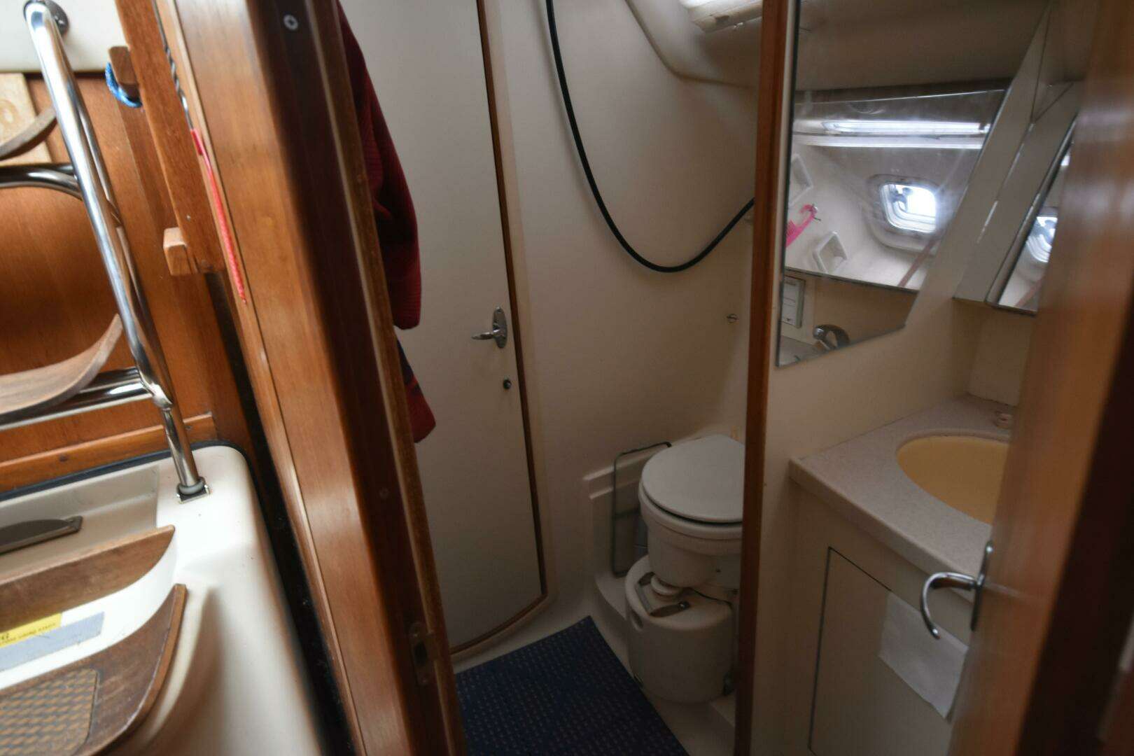 2003 Hunter 386 - Image 35