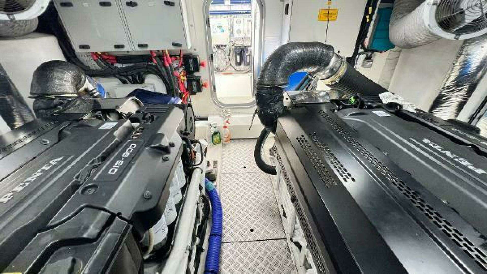 2019 Princess F62 - Image 45
