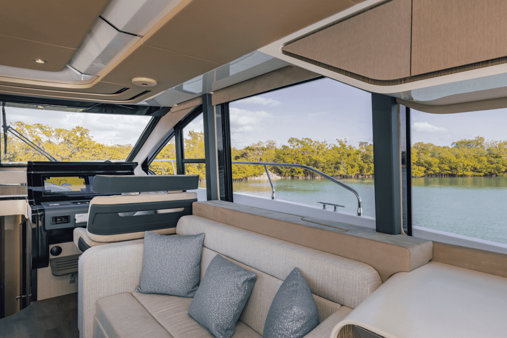 2026 Cruisers Yachts 57 FLY - Image 65