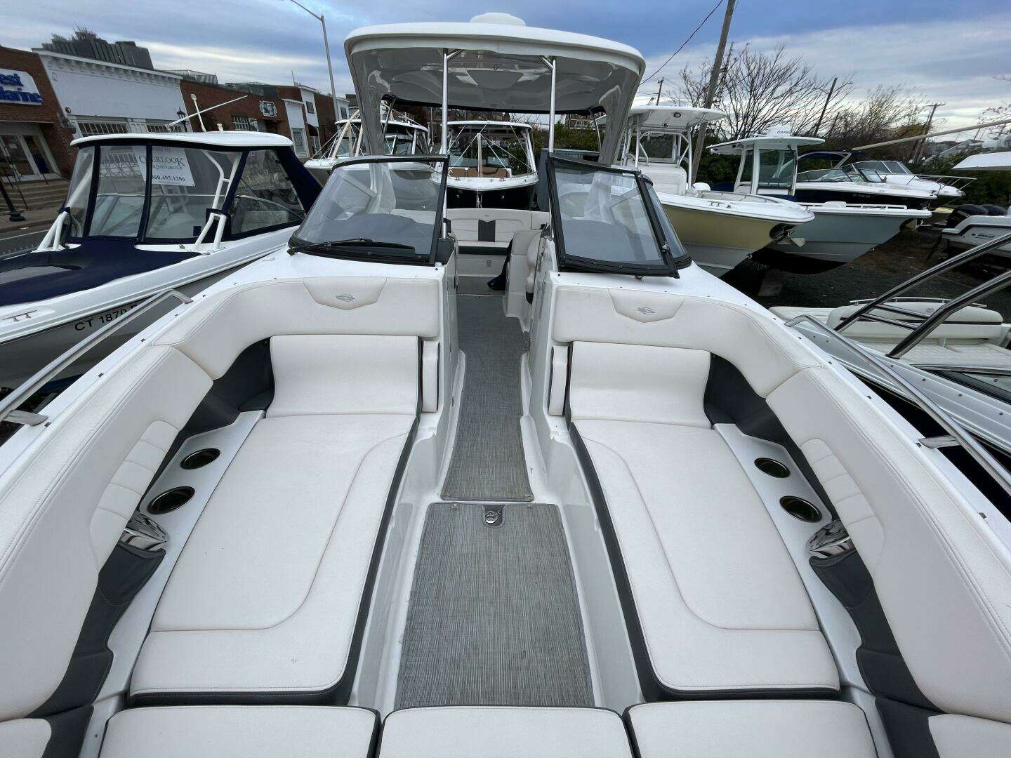 2017 Chaparral 307 SSX - Image 12