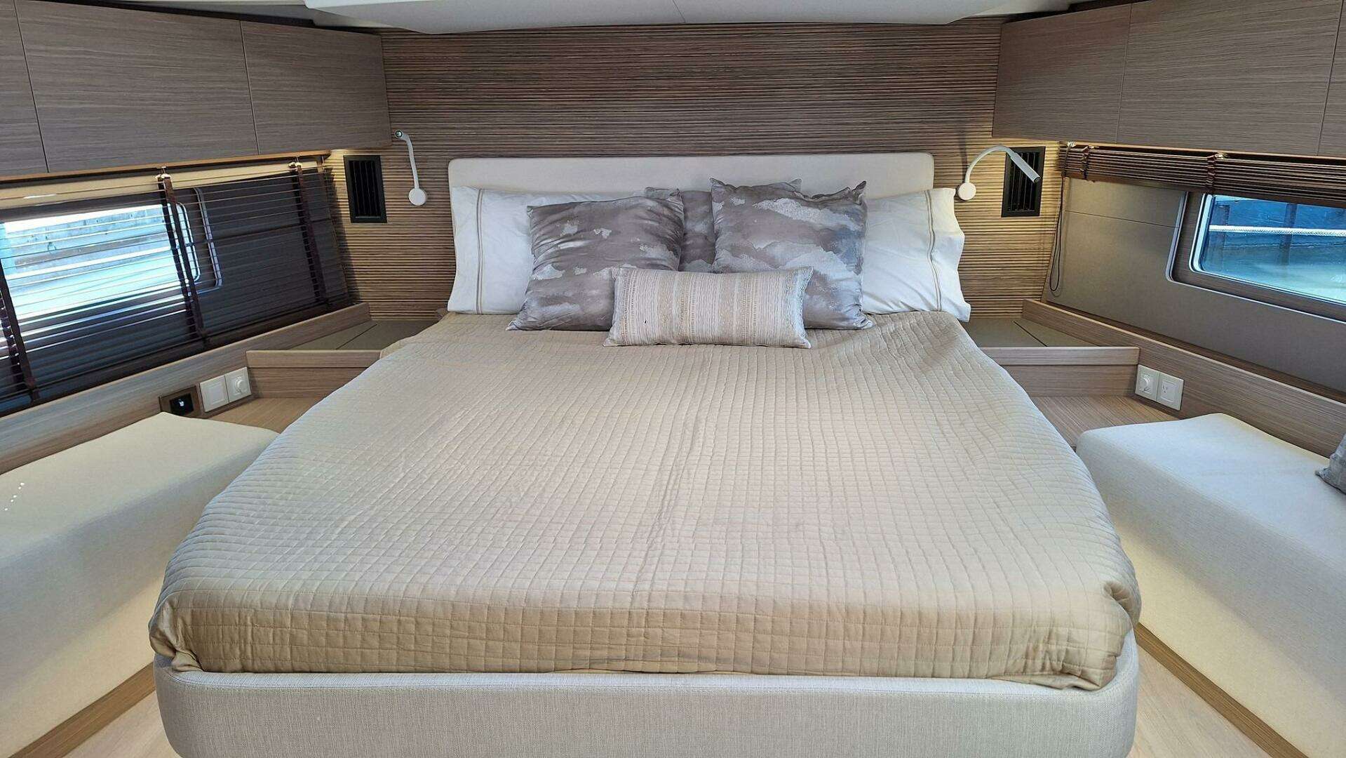2026 Beneteau Oceanis 52 FIRST LINE - Image 29
