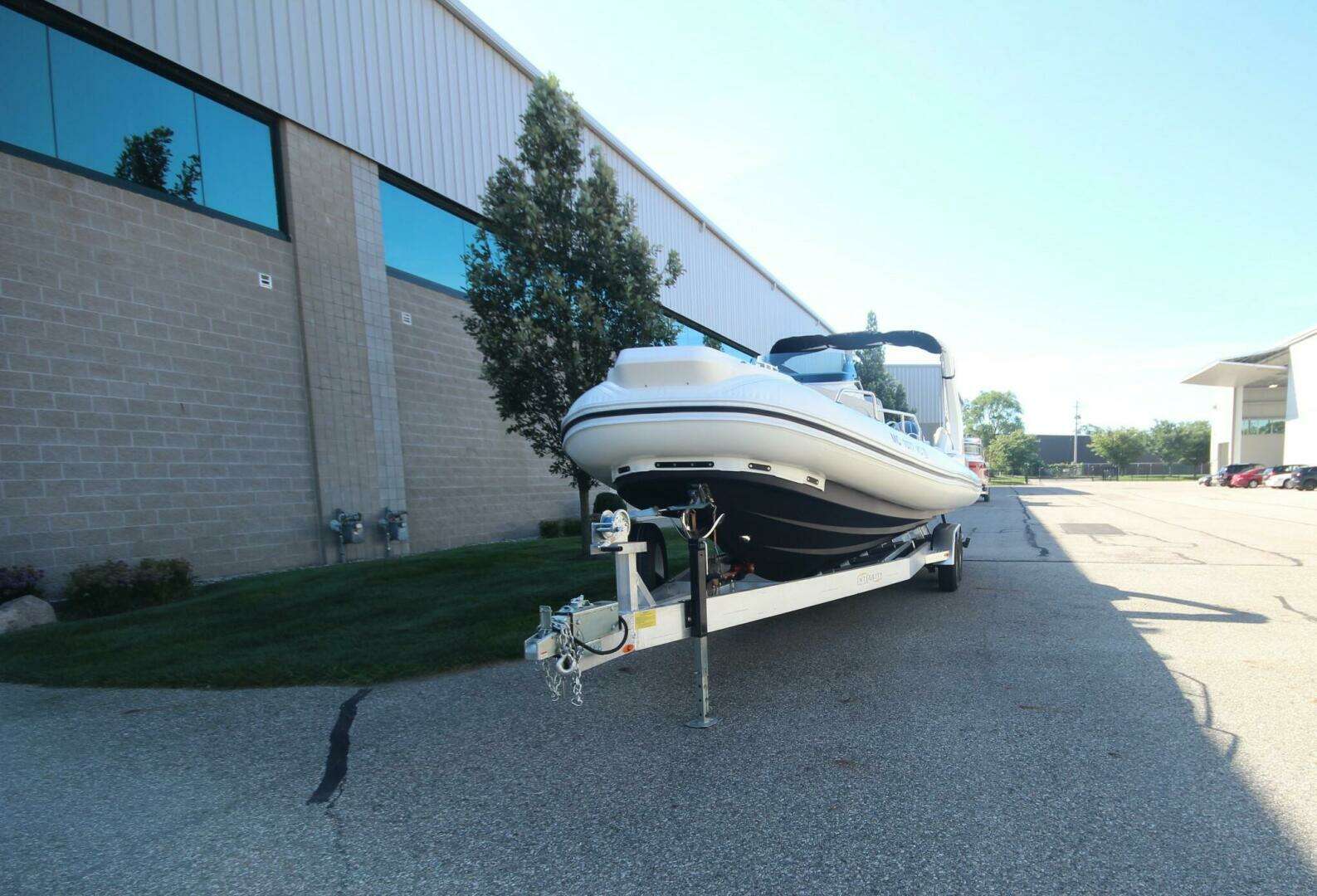 2024 Zodiac Medline 9 NEO - Image 5