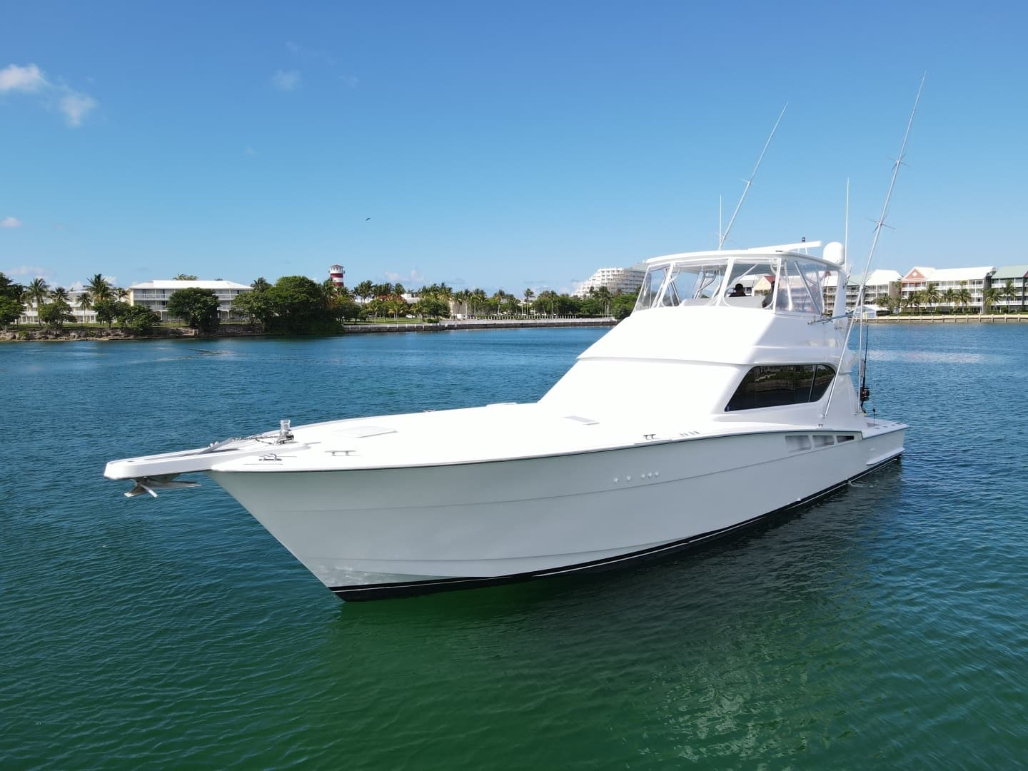 2004 Hatteras — - Image 6