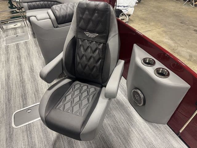 2026 Bennington RX Sport Quad Bench 25 RXFBA - 15