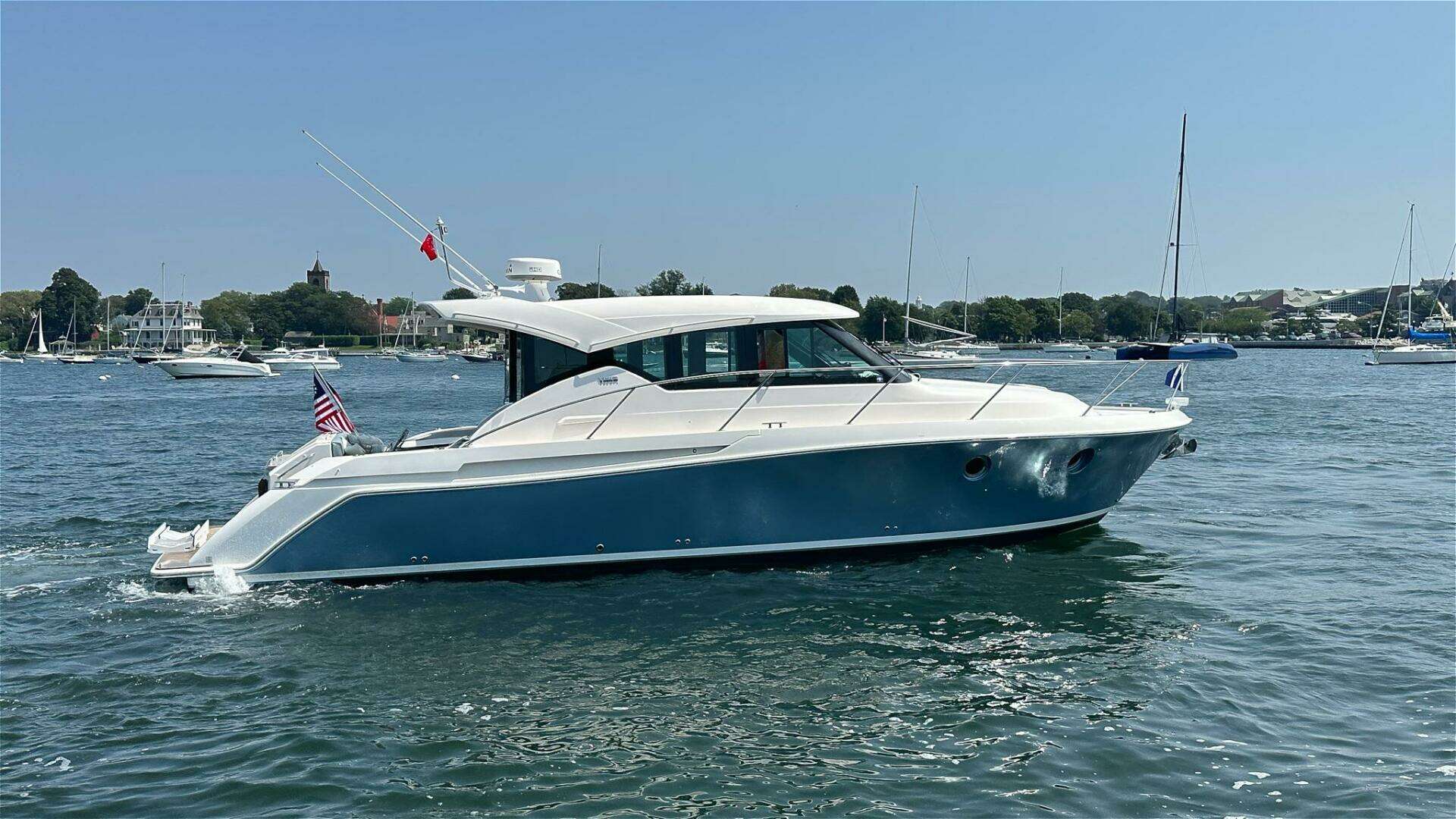 2017 Tiara Yachts C39 Coupe - Image 3