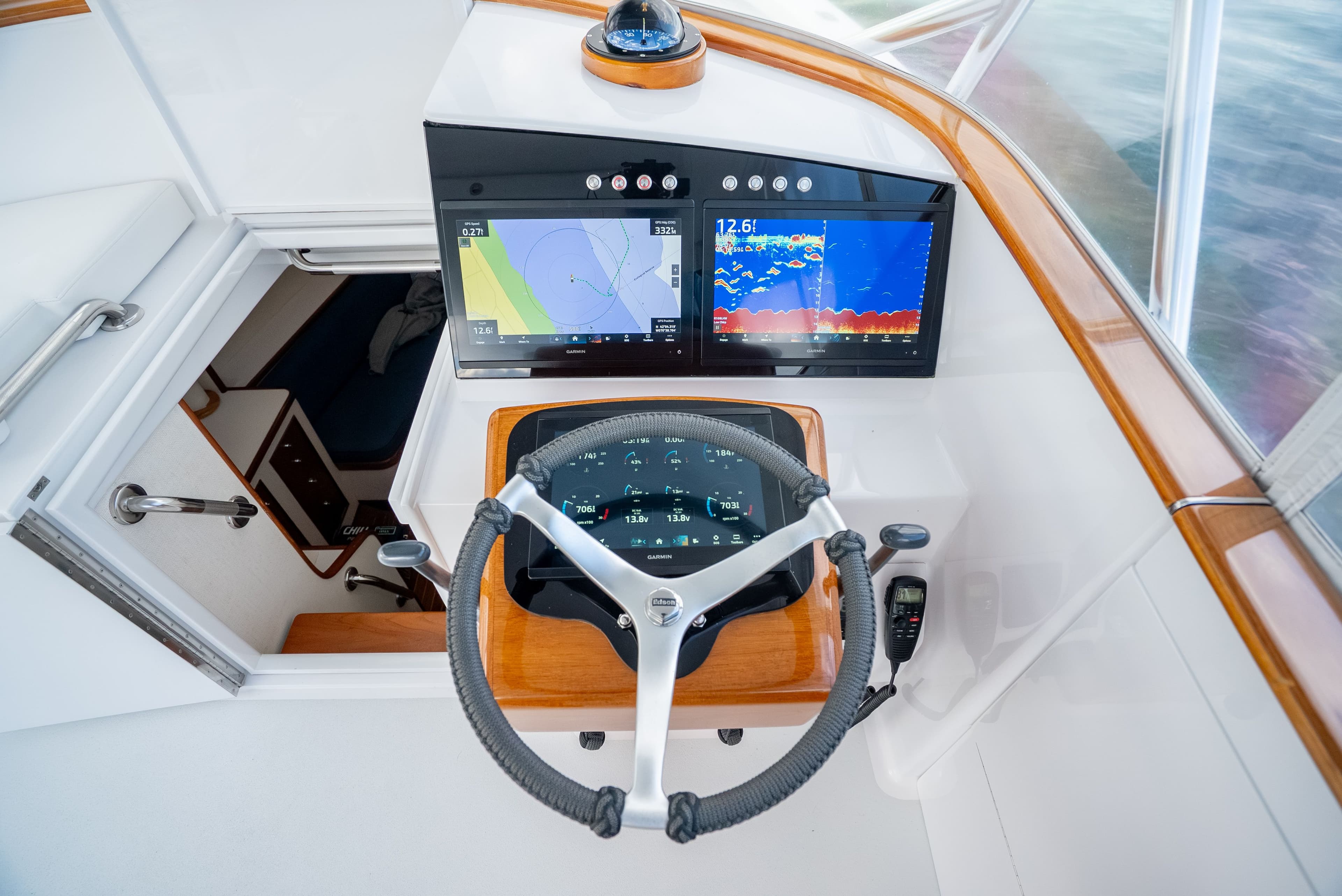 2002 Knowles 40 Custom Walkaround - 28