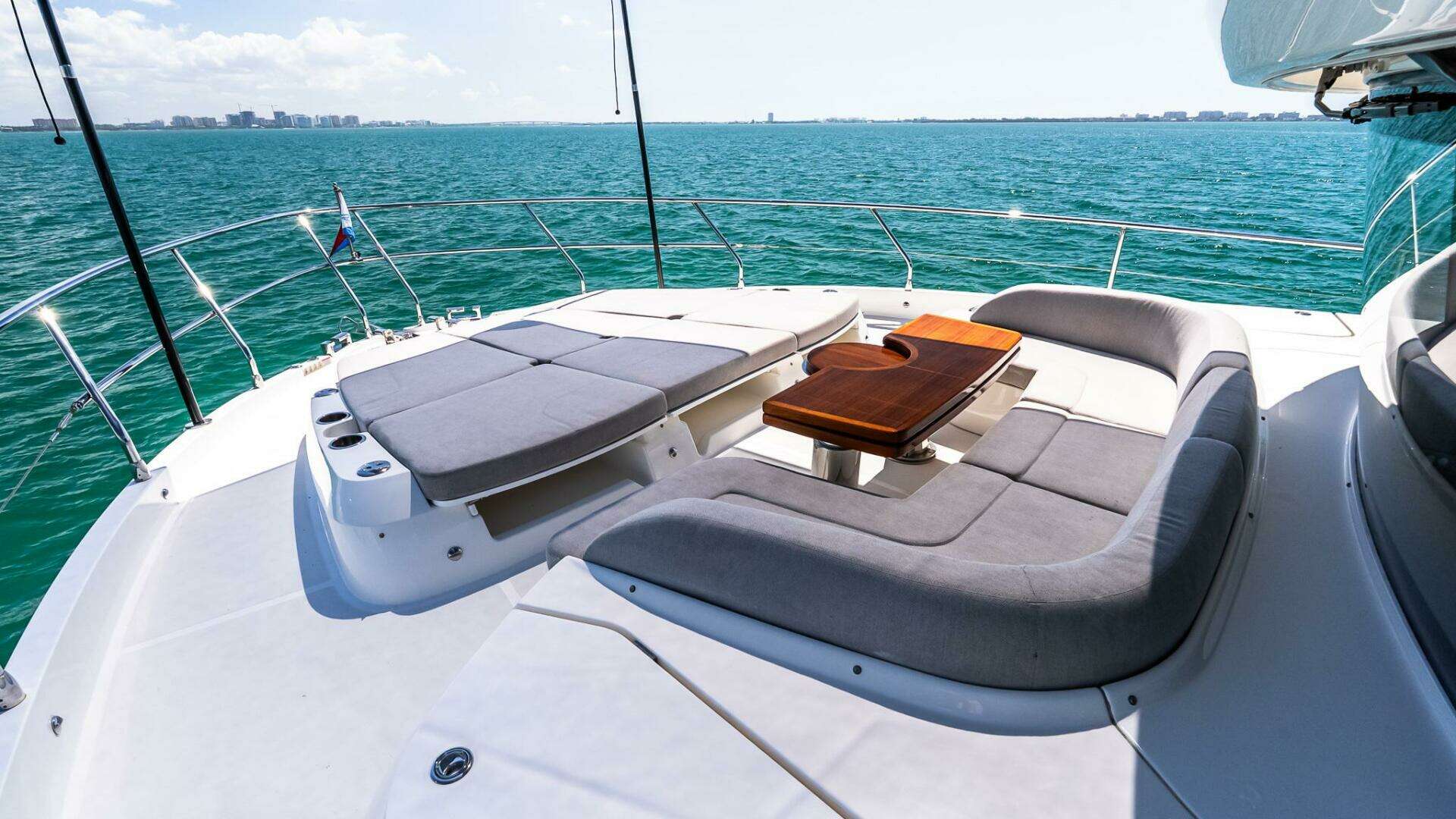 2022 Absolute 64 Navetta - Image 30