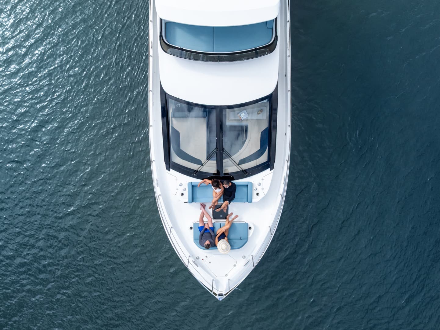 2026 Cruisers Yachts 50 FLY - Image 14