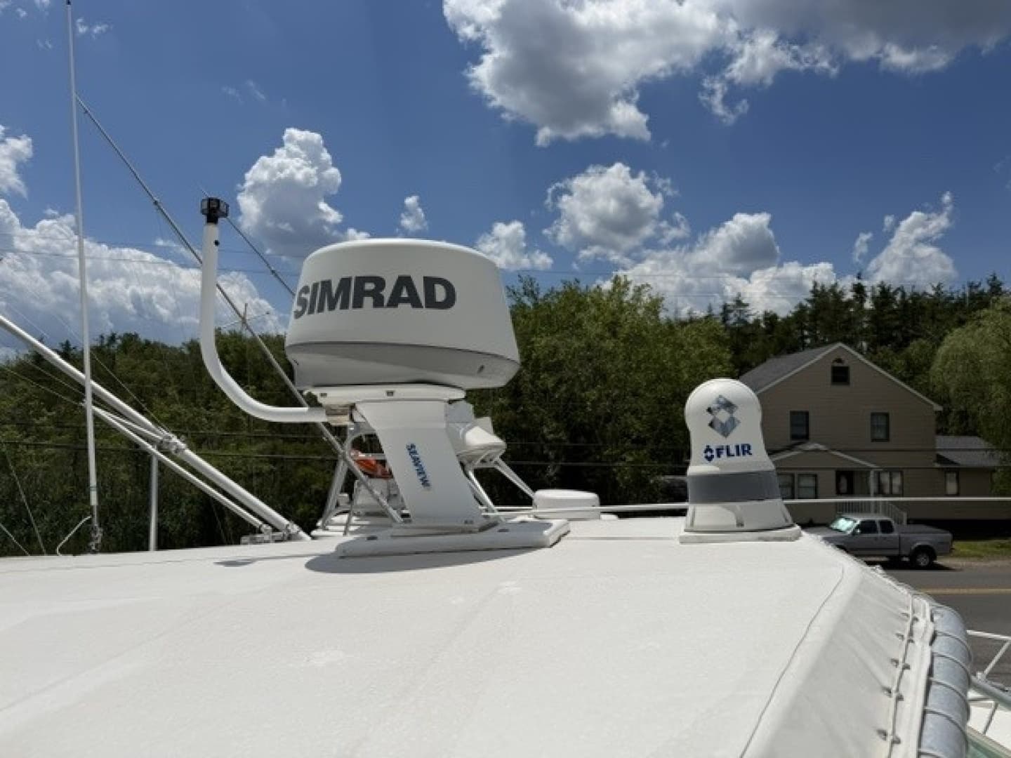 1996 Cabo 31 Express - Image 19