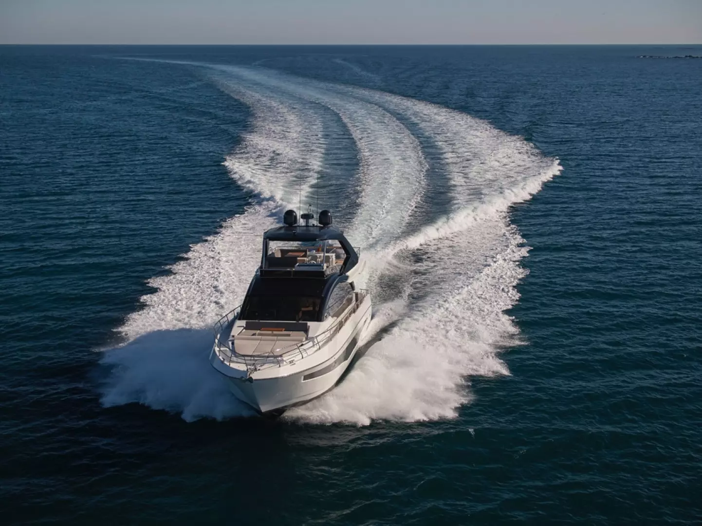 2021 Astondoa 66 Flybridge - Image 4