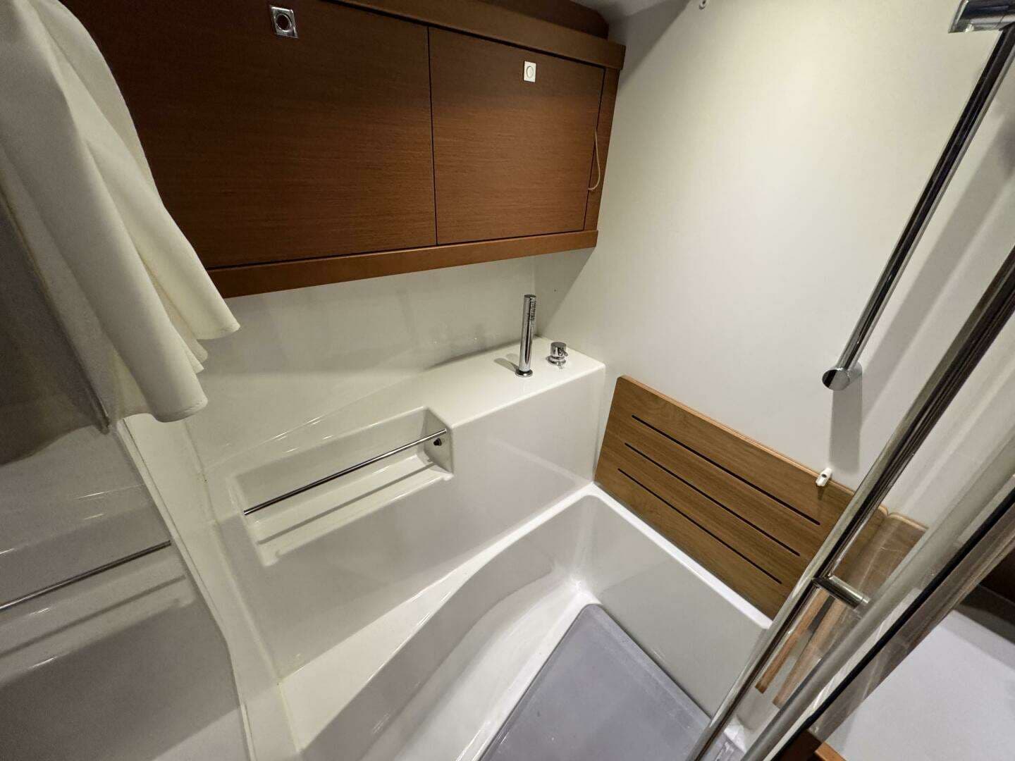 2014 Beneteau Oceanis 48 - Image 46