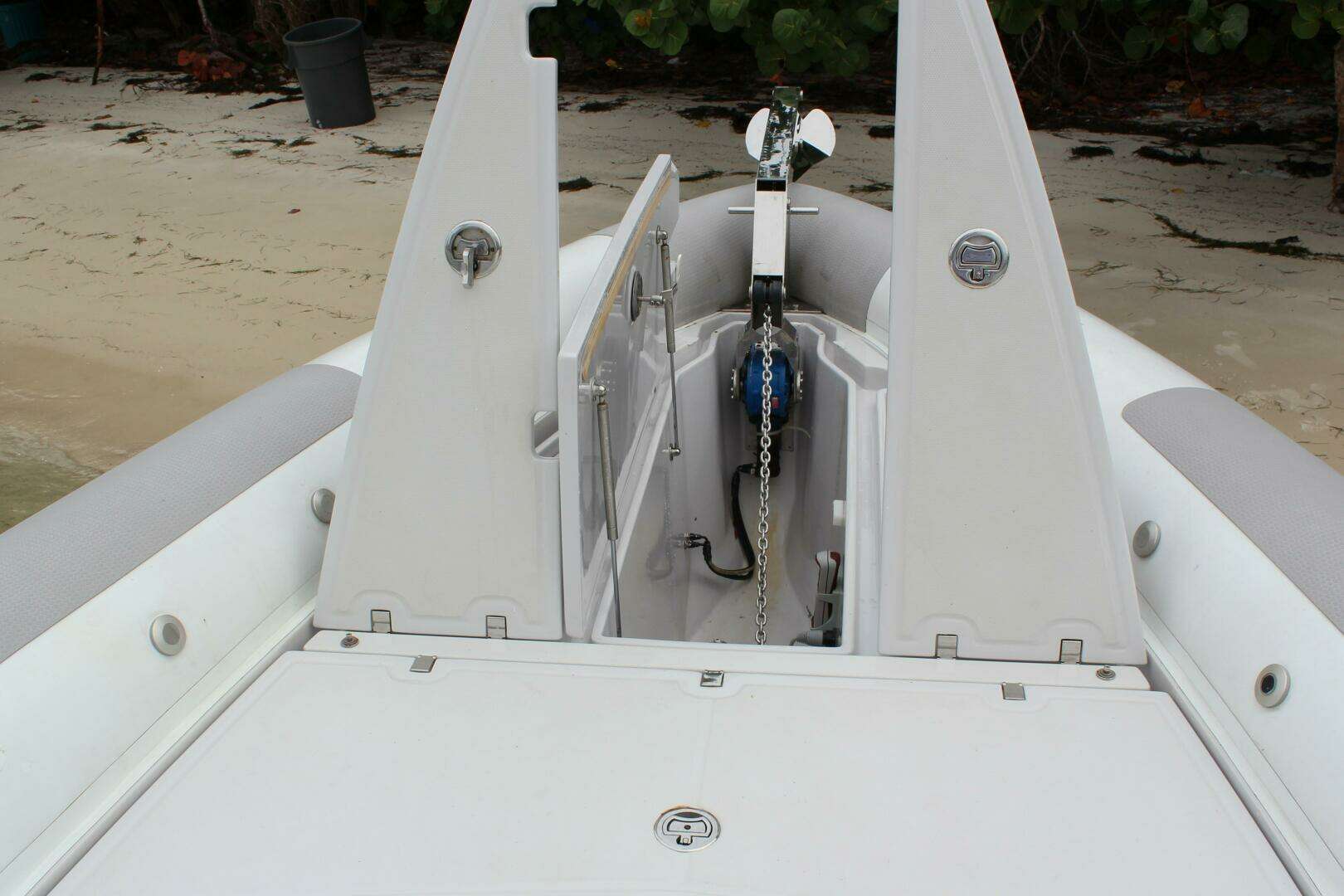2013 Zeta 34 Custom - Image 11