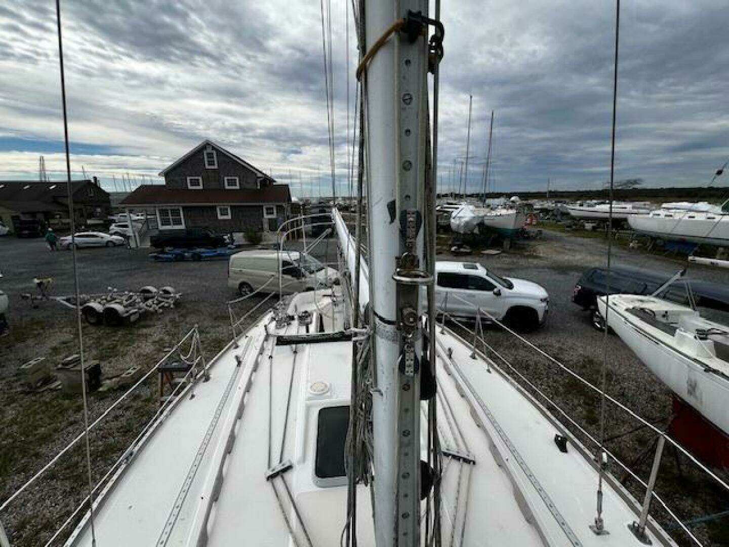 1987 Sabre 34 Mark II - Image 33