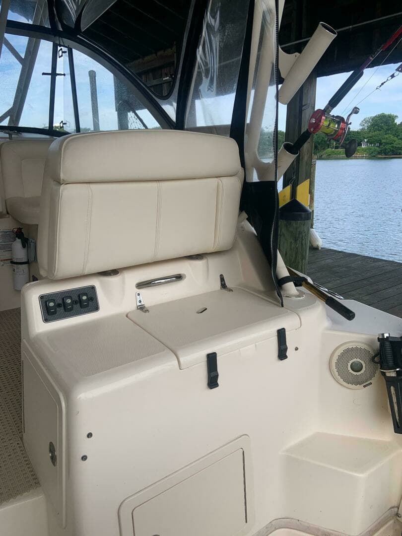 2016 Grady-White Express 330 - Image 86