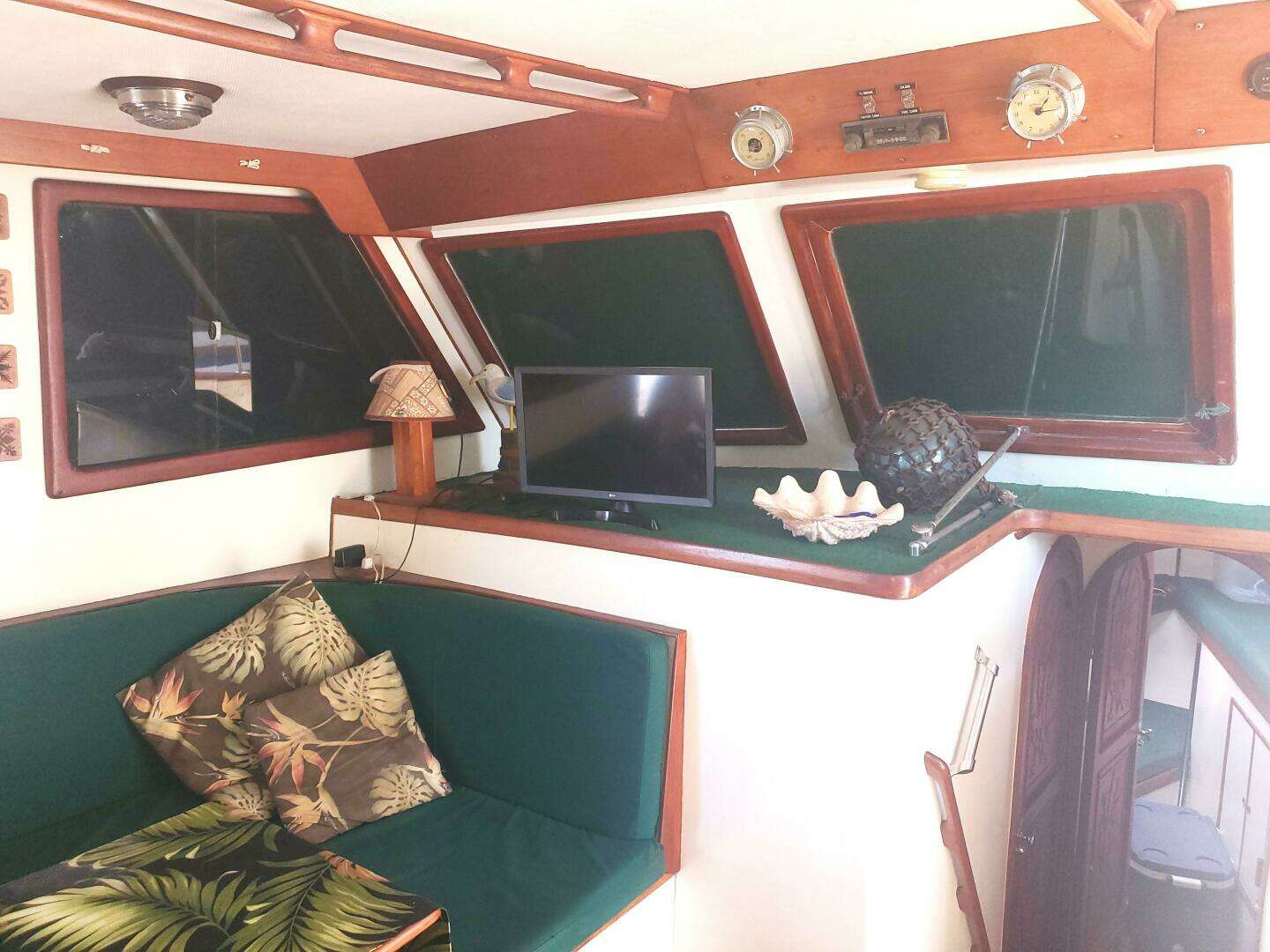 1981 CHB SEDAN-AFT CABIN - Image 25