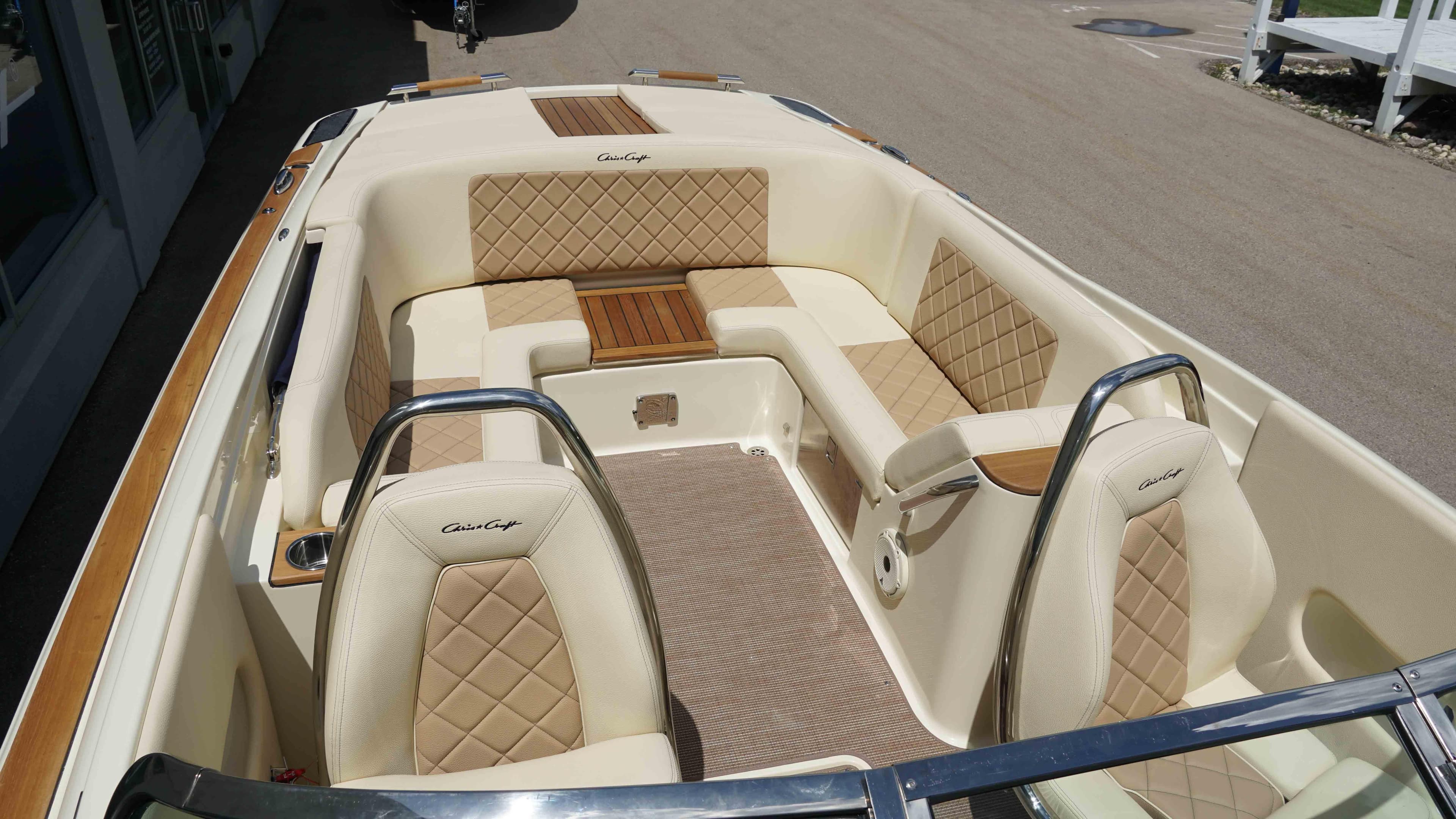 2025 Chris-Craft Launch 27 - 13