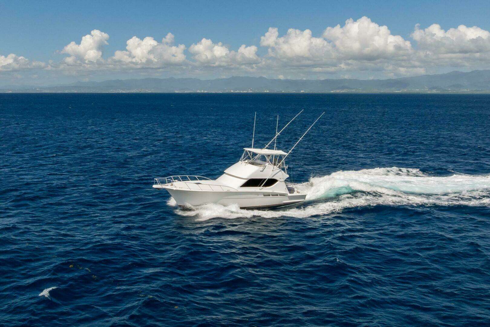 2005 Hatteras 50 Convertible - Image 92