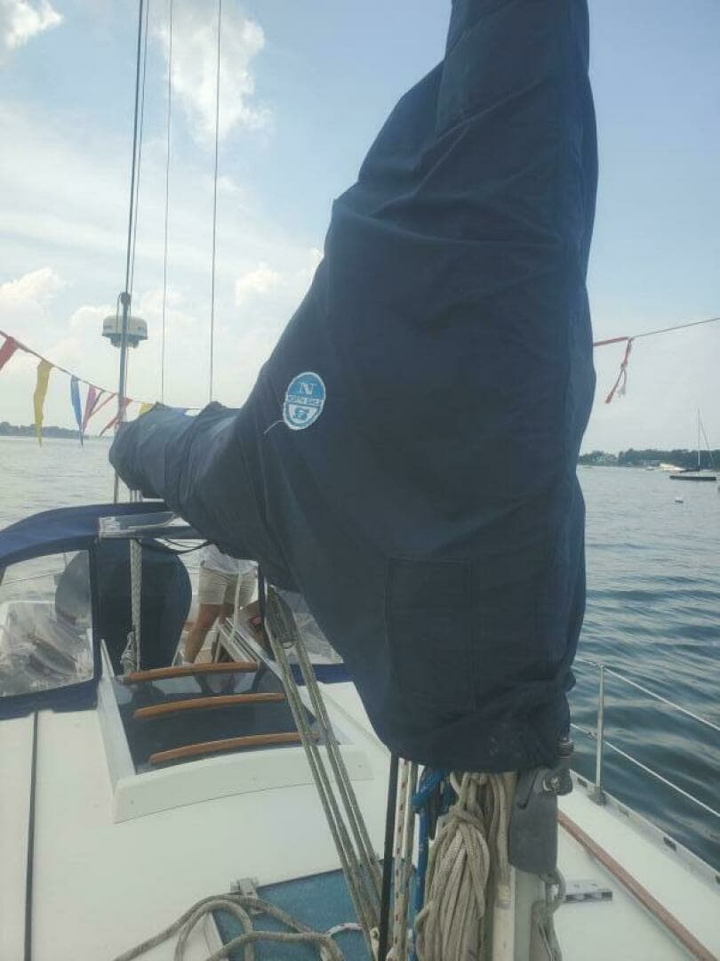 1985 Beneteau First 375 - Image 6