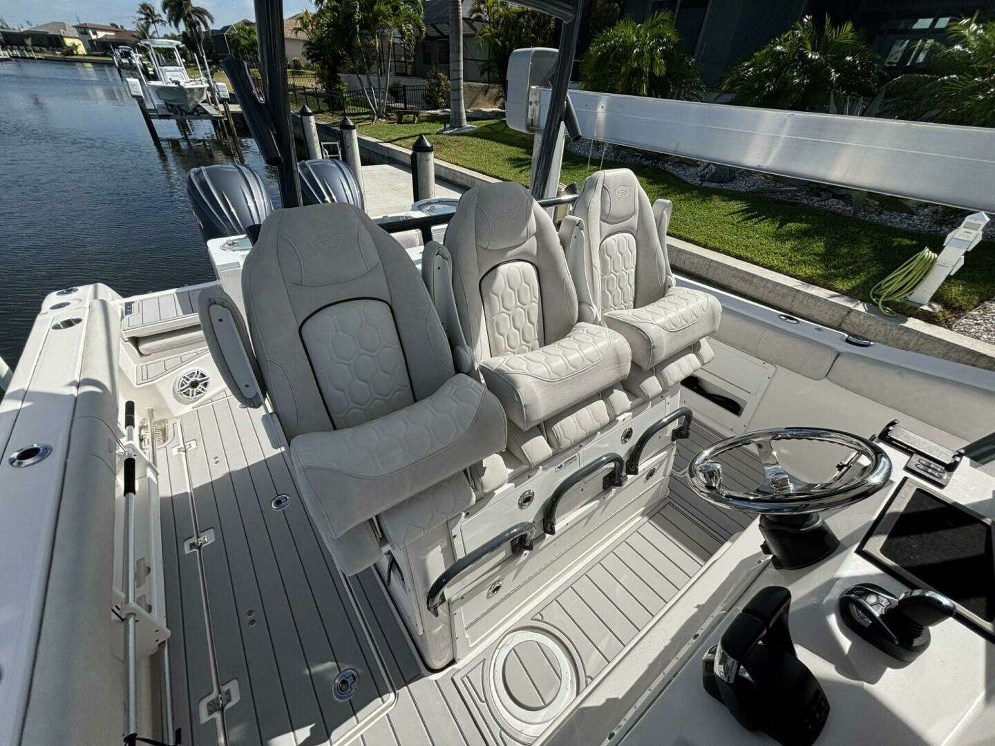 2023 Sea Fox 328 Commander - Image 8