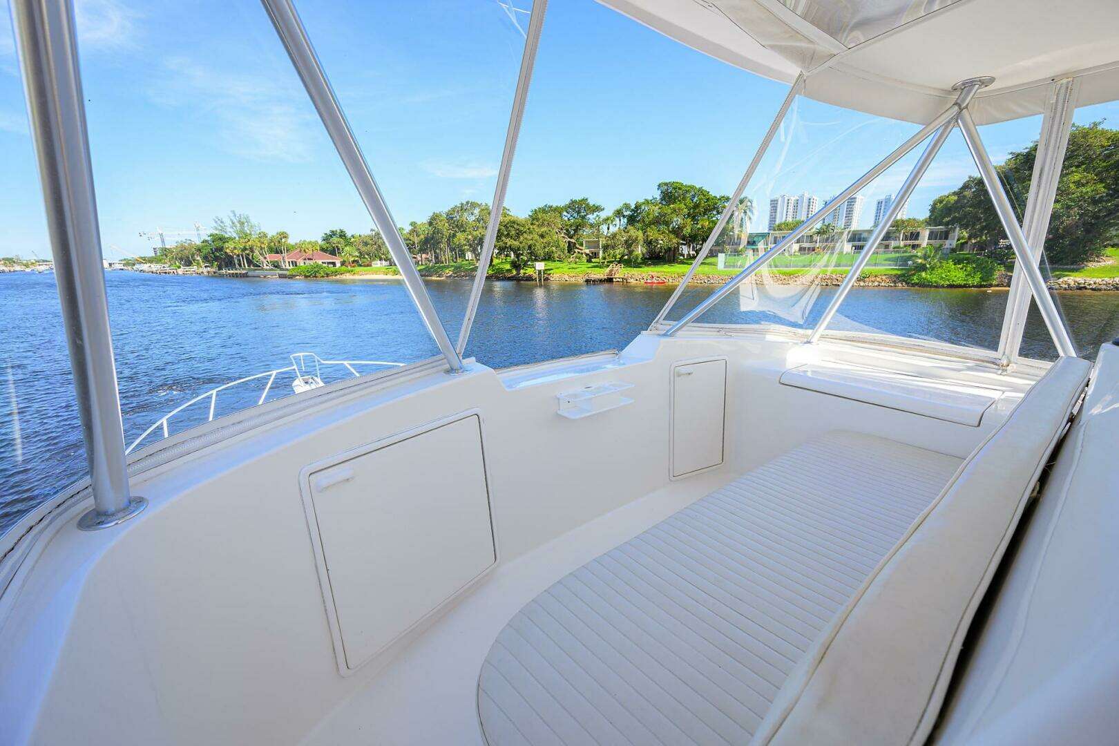 2004 Ocean Yachts 50 Super Sport - Image 19
