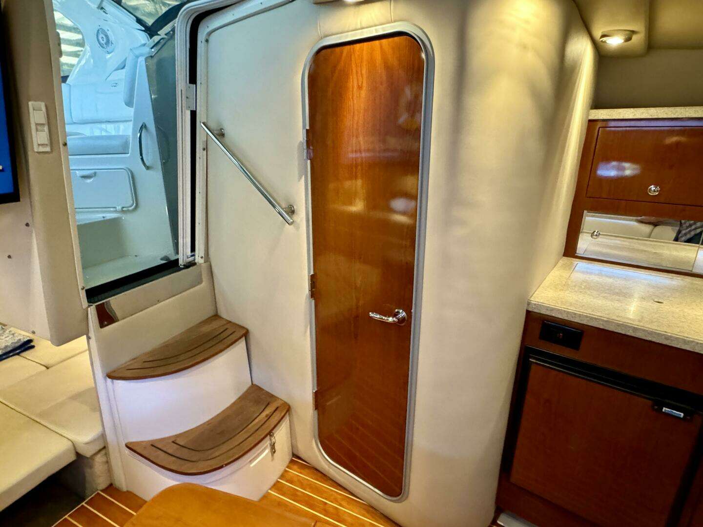 2006 Regal 3360 Window Express - Image 64