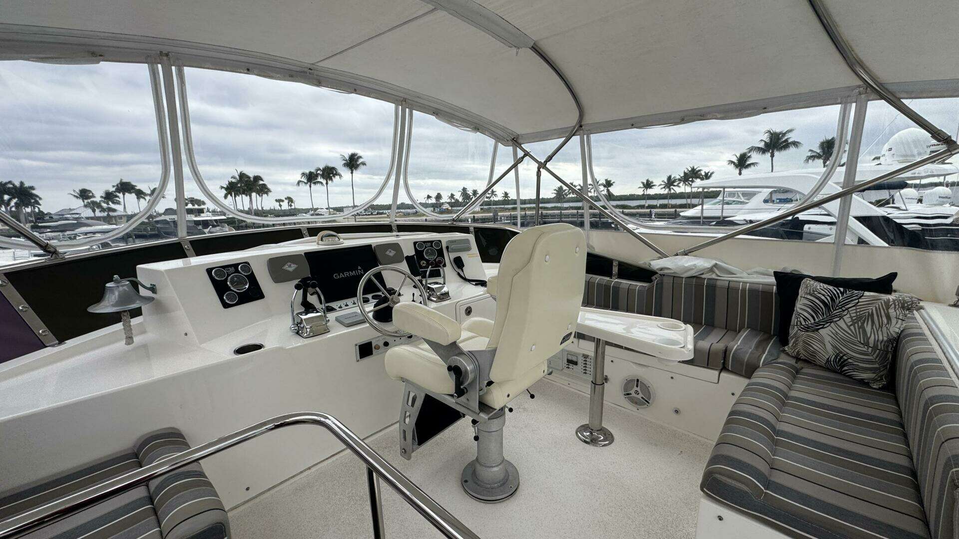 2007 Jefferson 52 Pilothouse SE - Image 6