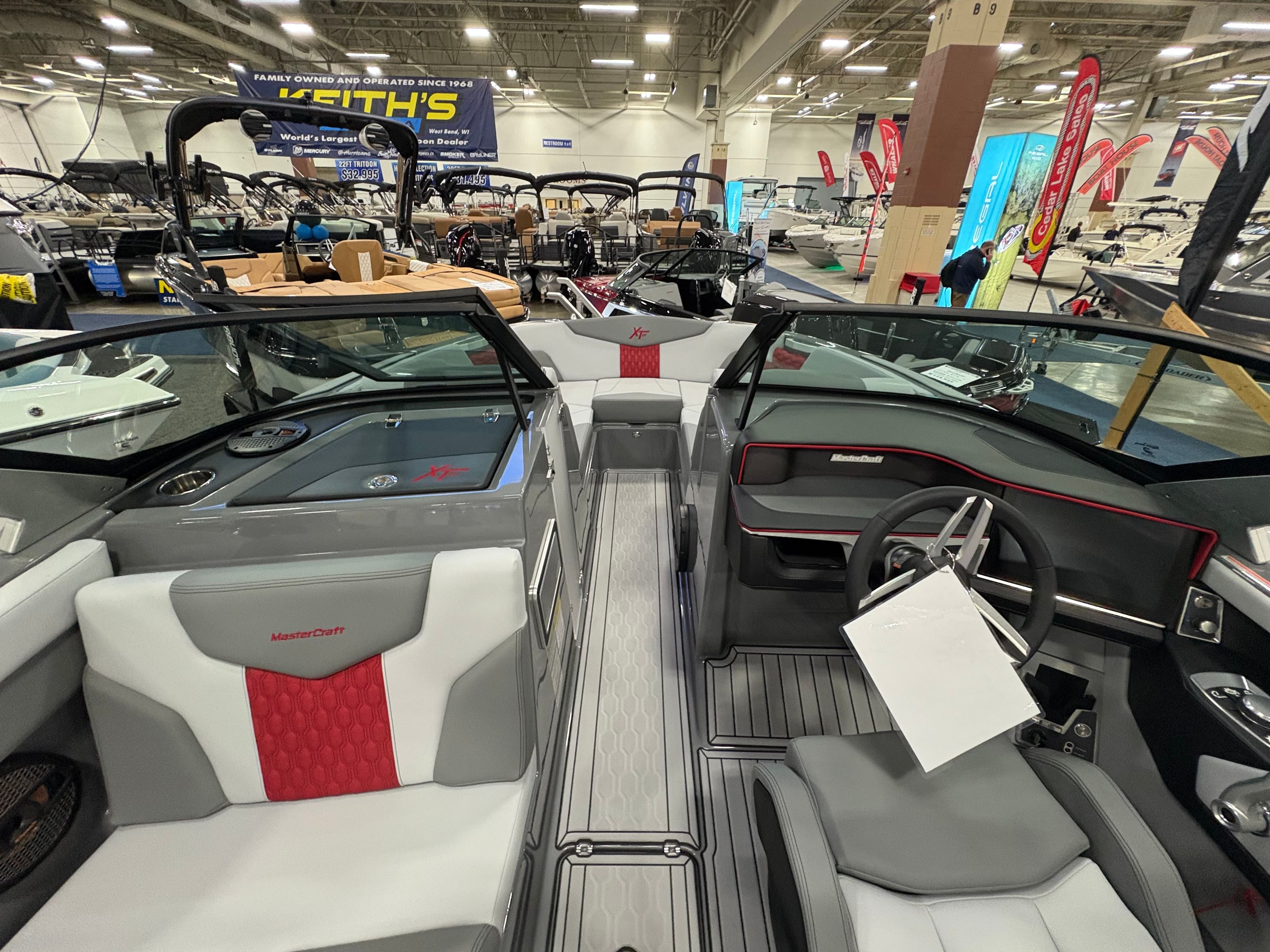 2025 MasterCraft XT22 - 65