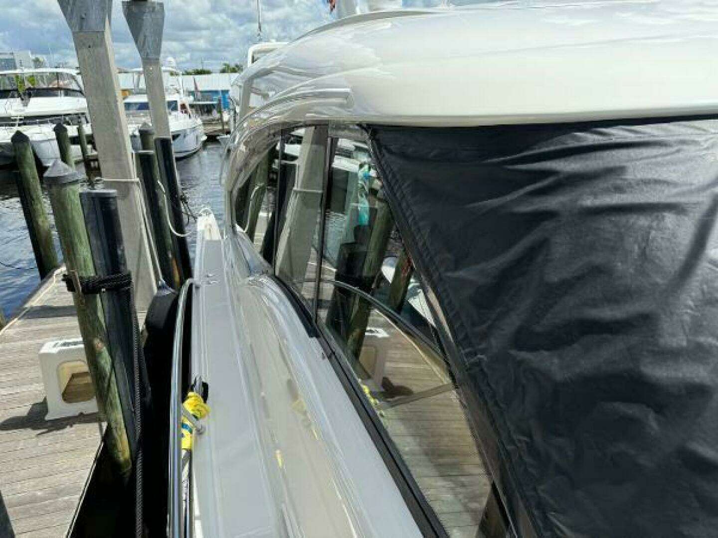 2010 Tiara Yachts 5800 Sovran - Image 108